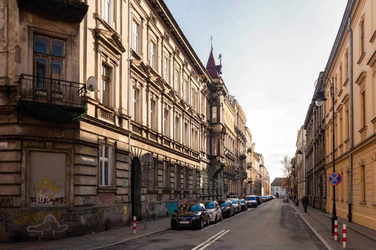 Lilly Apartment Main Train Station Old Town By The Castle Suites Krasków Eksteriør bilde